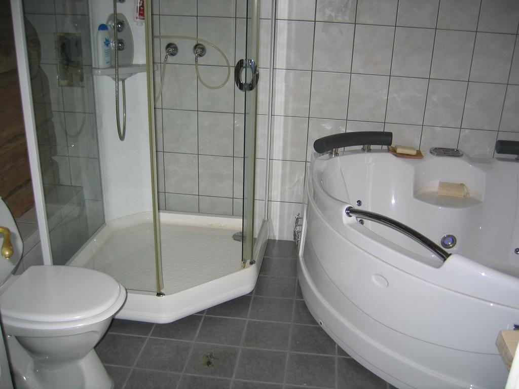 Kartveit Gjestetun Manger Kültér fotó